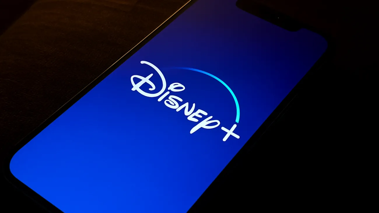 Disney+"