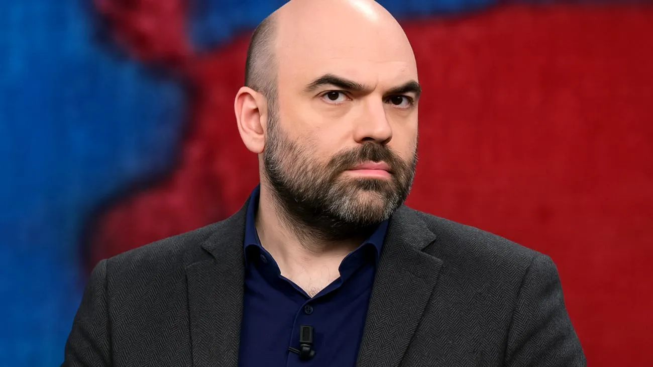 Roberto Saviano in lacrime dopo 16 anni: quello che è successo oggi ti farà capire perché vive sotto scorta 2025-07-14T18:49:39.449Z"